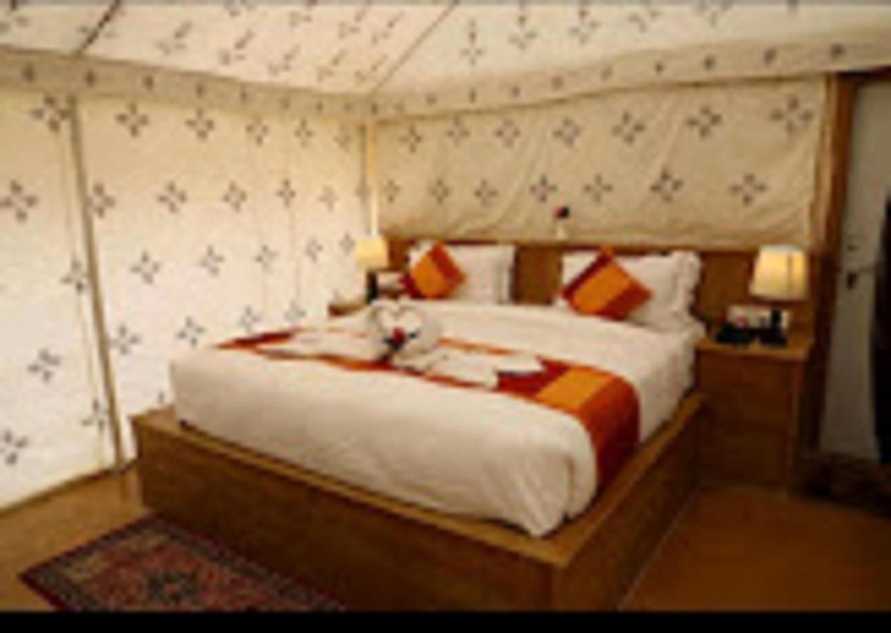 Wild Heritage Resort & Camp Джайсалмер Екстериор снимка